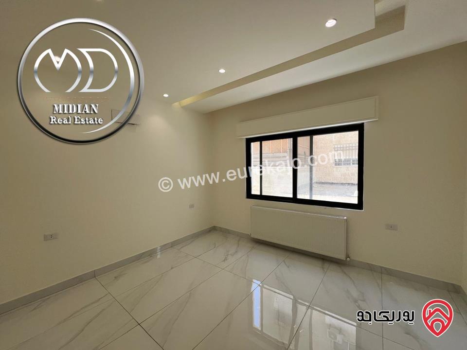 شقة جديدة فارغة للايجار في عمان - ضاحية الرشيد مساحة 190م طابق ثالث تشطيبات ديكورات عصرية فاخرة اطلالة جميلة