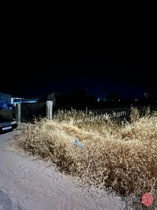 بيت مستقل مساحة 123م على أرض 1 دونم و 250م للبيع في مادبا 