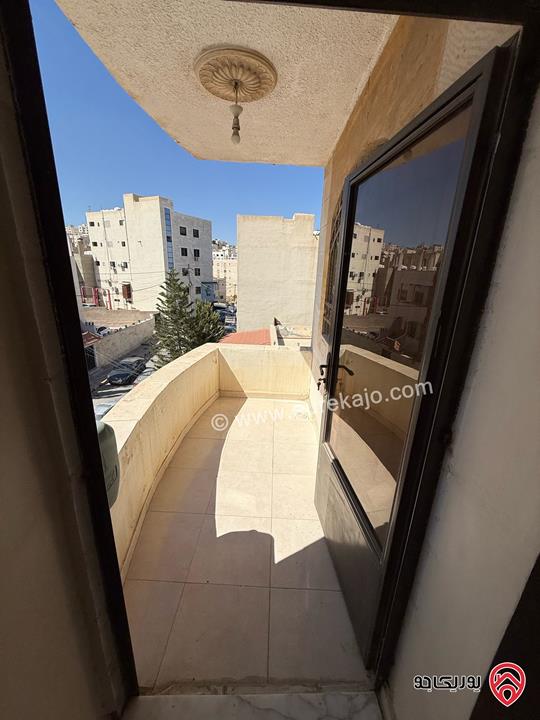 شفة ديلوكس طابق ثاني مساحة 148م للبيع في الزرقاء الجديدة