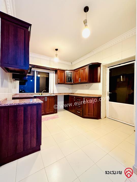 شقة مساحة 125م طابق ثاني للبيع في عمان - طبربور 