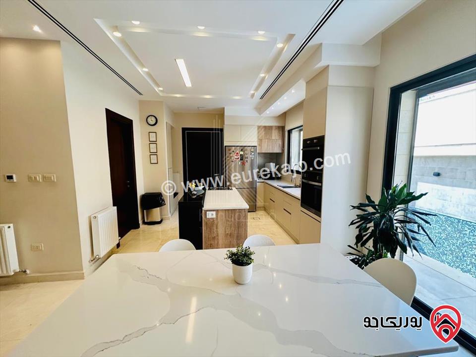 فيلا متلاصقة مساحة 370م على أرض 500م للبيع في عمان - ناعور / جرين لاند