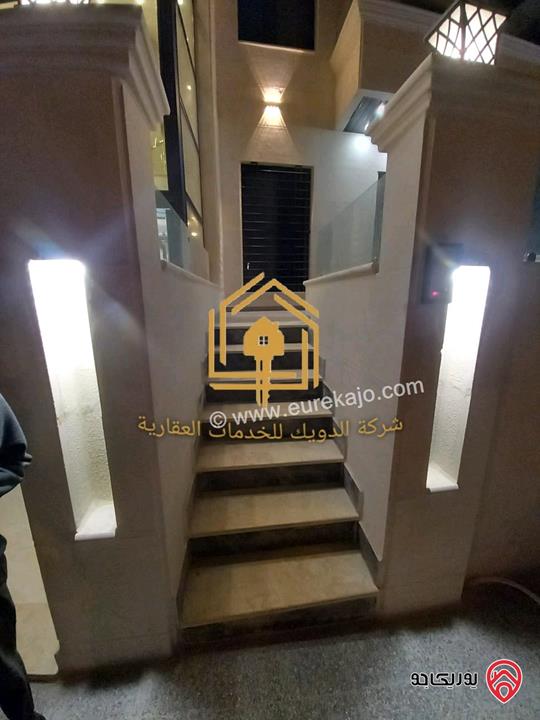 شقة جديدة لم تسكن مساحة 130م داخلي و 40م خارجي للايجار في عمان - الجبيهة 