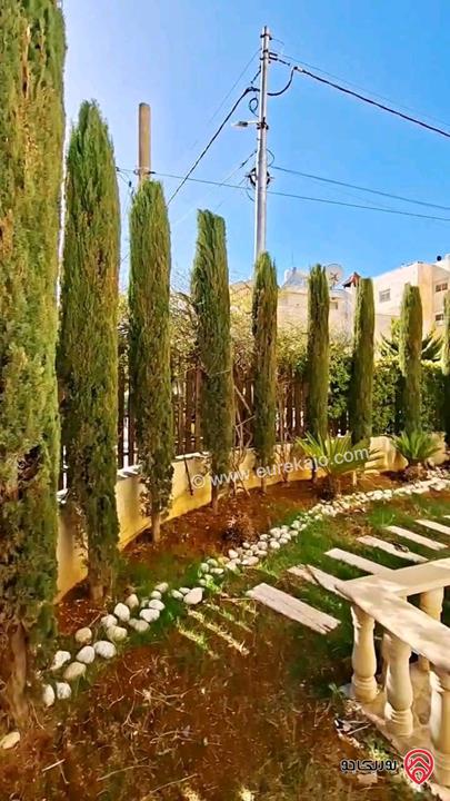 شقة فاخرة ارضية مساحة 155م داخلي و 150م خارجي للبيع في عمان - خلدا 