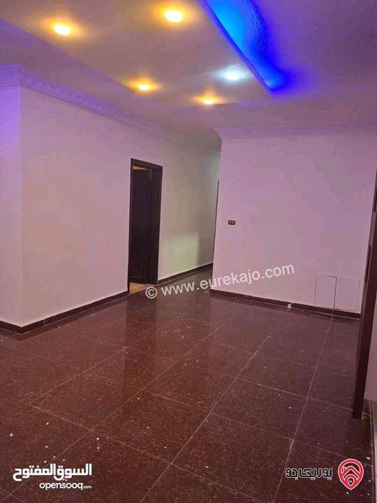 شقة فارغة طابق اول مساحة 105م للإيجار في عمان - الرابية 