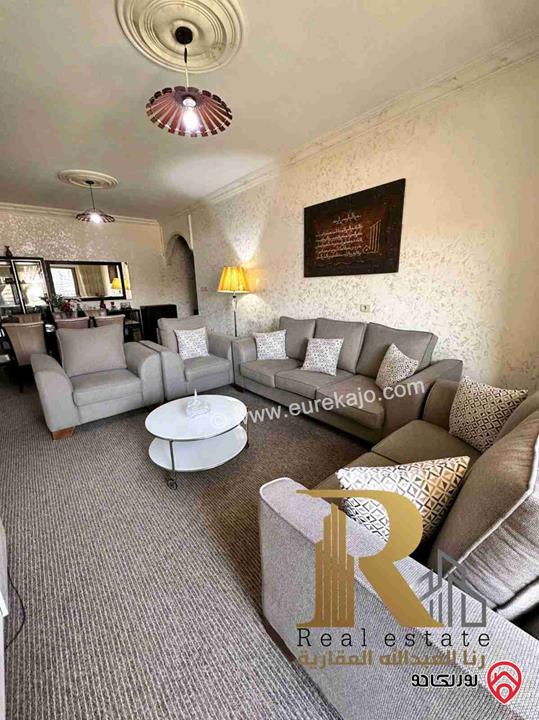 شقة مفروشة مساحة 100م طابق أول للبيع في عمان - الجندويل 