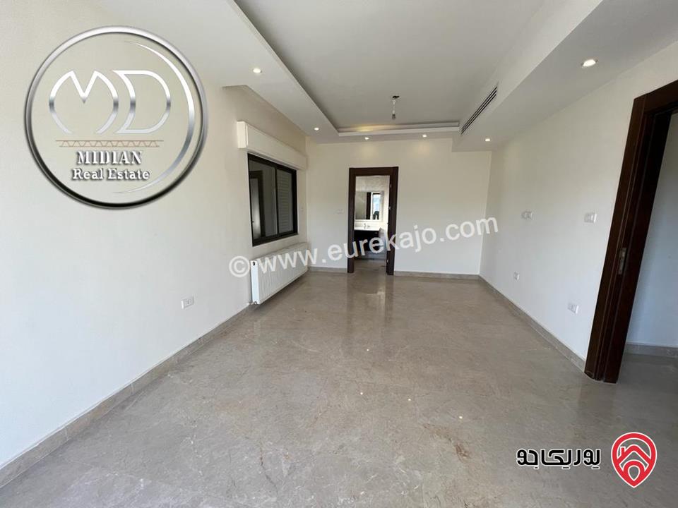 شقة جديدة للبيع طابق ثالث في عمان - دير غبار مساحة 250م مع ترس 50م تشطيبات و ديكورات فاخرة اطلالة رائعة