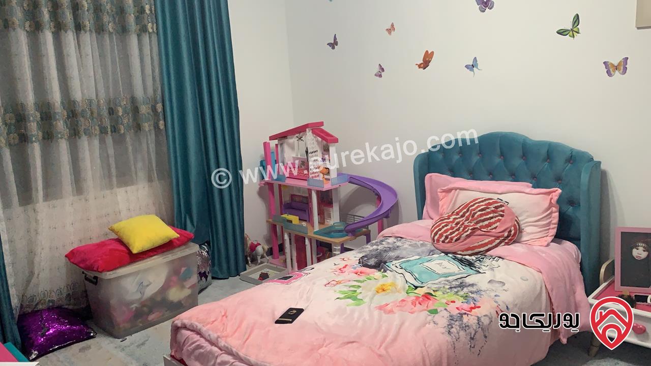 شقة طابق ثالث مساحة 150م مع روف 150م للبيع في عمان - طبربور 