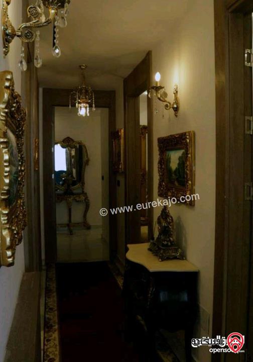 شقة مفروشة طابق ثالث مع روف مساحة 219م للايجار في عمان - الجبيهة