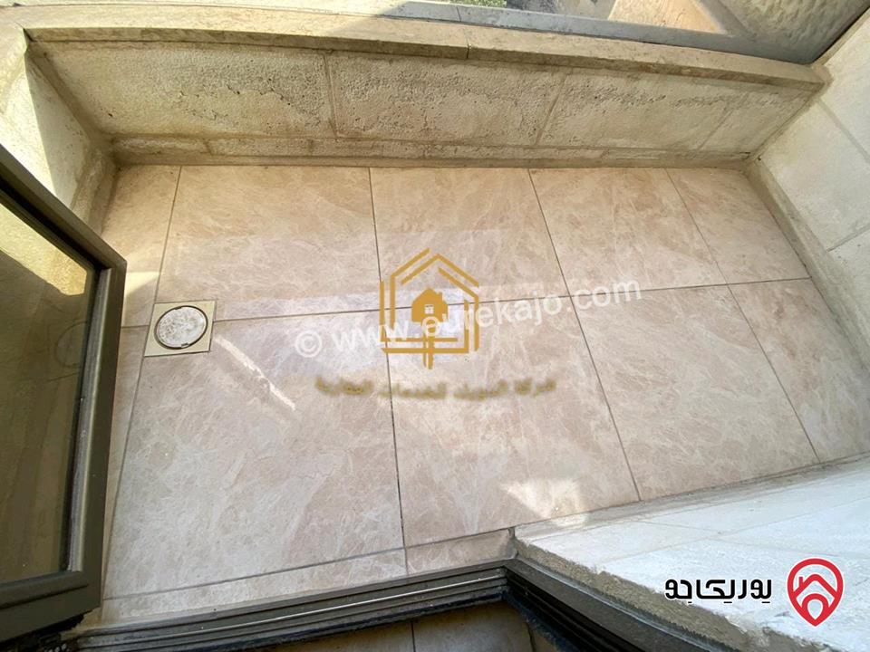 شقة فارغة طابق اول مساحة 100م للإيجار في عمان - دير غبار 