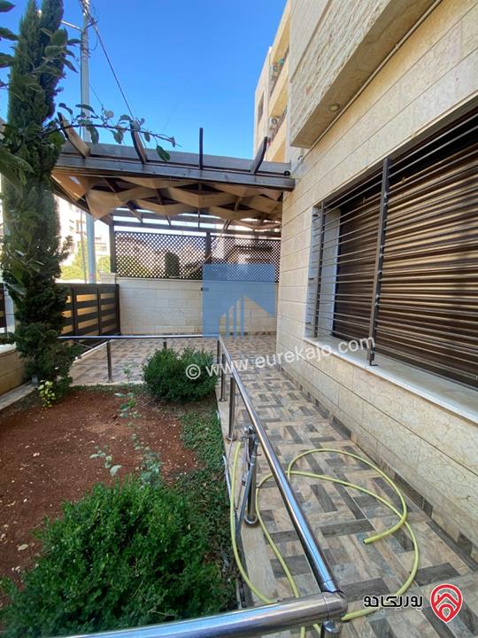 شقة أرضية مفروشة فاخرة للبيع في عمان - أم السماق مساحة 245م مع حديقة وترسات 120م