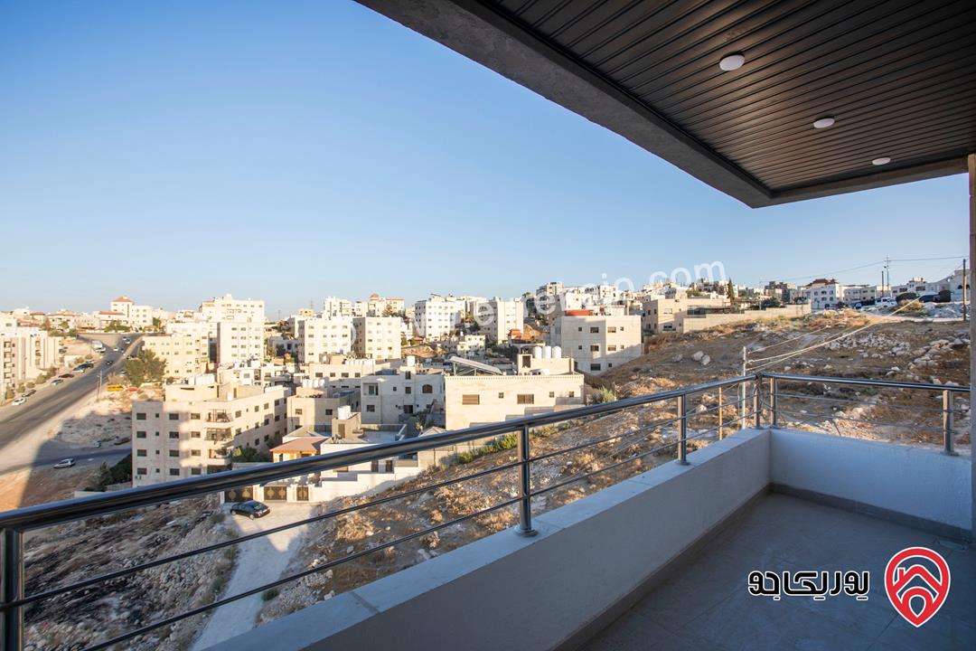 شقة طابق ثالث مع روف دوبلكس مساحة 170م للبيع بسعر 65 الف كاش مع امكانية التقسيط في عمان - ابو علندا