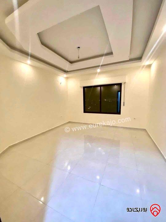 شقة مميزة طابق ثالث مساحة 145م للبيع في عمان - ابو علندا اسكان الكهرباء 