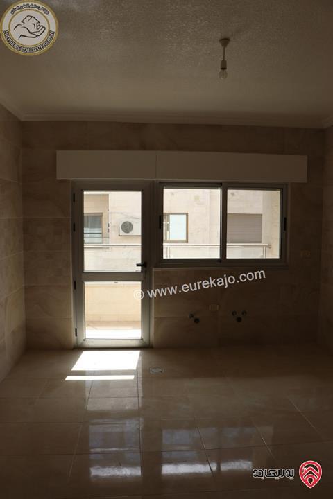 شقة أرضية مساحة 200م مع ترسات 80م لم تسكن للبيع في عمان - ضاحية الأمير راشد