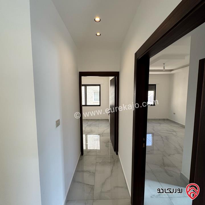 شقة فاخرة جدا بتشطيب عصري مساحة 115م للايجار من المالك مباشرة في عمان - البنيات خلف جامعة البتراء 