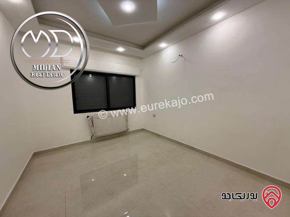 شقة دوبلكس جديدة للبيع طابق أخير مع رووف في عمان - ضاحية الرشيد مساحة 190م مع تراسات اطلالة جميلة بسعر مميز