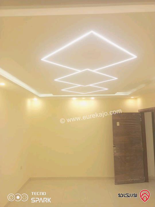 شقة مساحة 100م شبه ارضي للبيع في الزرقاء - مدينة الشرق