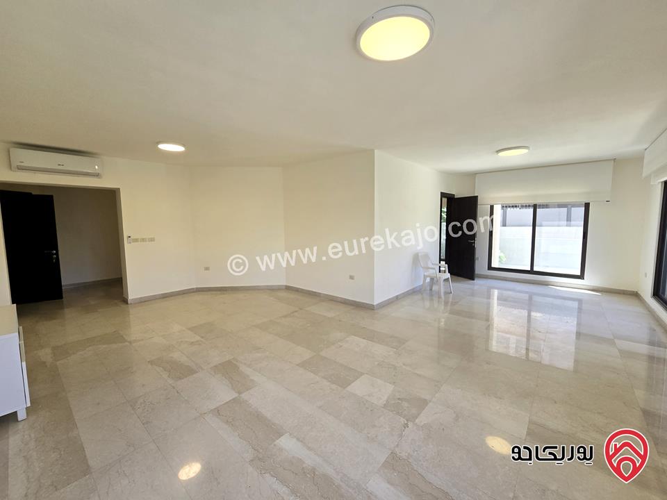 شقة طابق اول مساحة 220م مفروشة للإيجار في عمان - عبدون