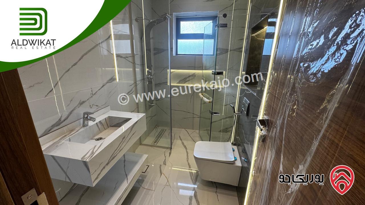 شقة ارضية للبيع في عمان - خلدا مساحة البناء 250 م والترس 80م موقع مميز واطلالة