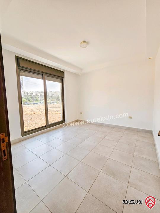 شقة سوبر ديلوكس جديدة - طابقية - مساحة 223م طابق أول للبيع في عمان - دير غبار