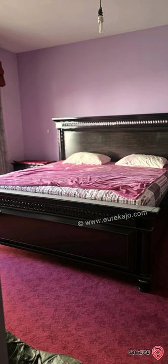 شقة طابق ثاني مساحة 223م للبيع في عمان - خلدا