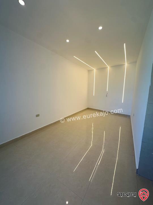 شقة شبه أرضية مساحة 200م للبيع في عمان - مرج الحمام