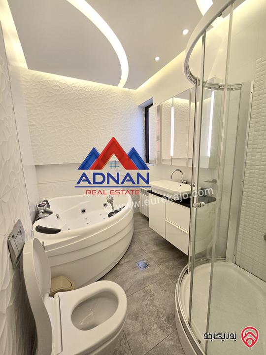 فيلا مستقلة مساحة 650م على أرض 850م مفروشة للايجار في عمان - خلدا