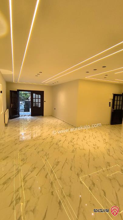 شقة سوبر ديلوكس طابق أرضي مساحة 180م للبيع في عمان - تلاع العلي 