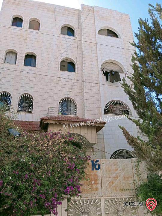 شقة طابق ثالث مساحة 100م للبيع في اربد - الحي الجنوبي