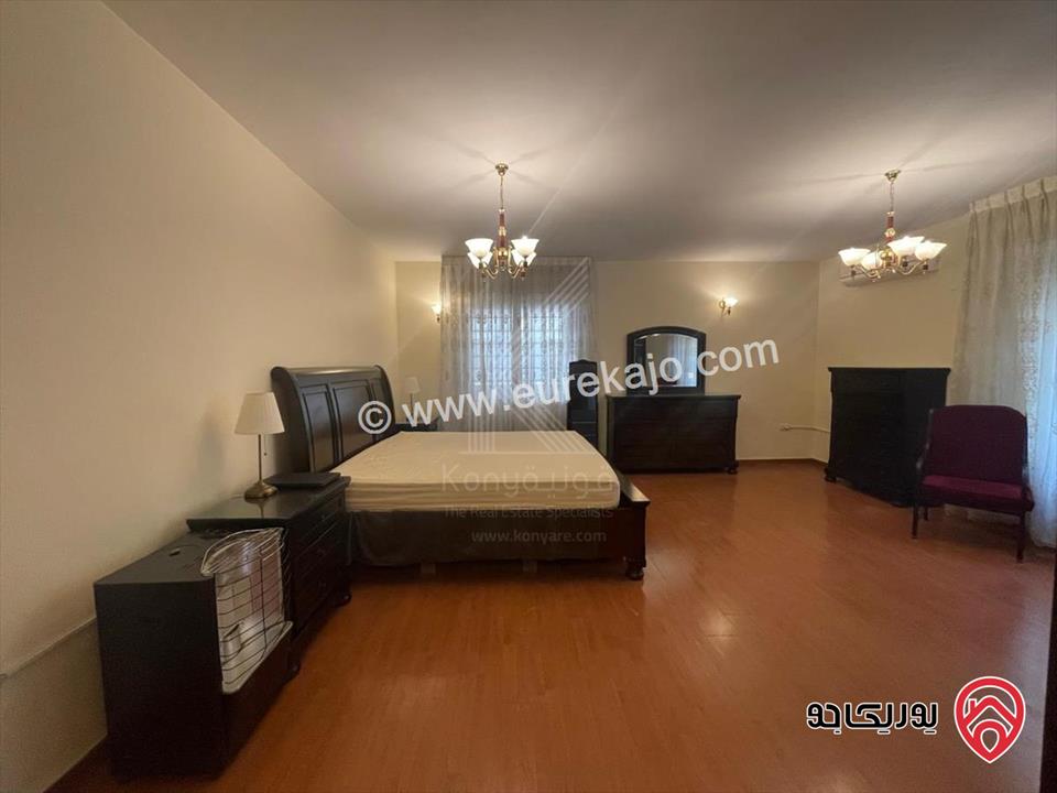 بناية سكنية مميزة مساحة 880م على ارض 764م للبيع في عمان - عبدون