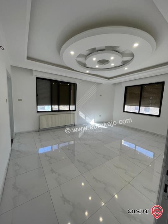 شقة طابق ثالث مساحة 279م فاخرة للبيع في عمان - الشميساني