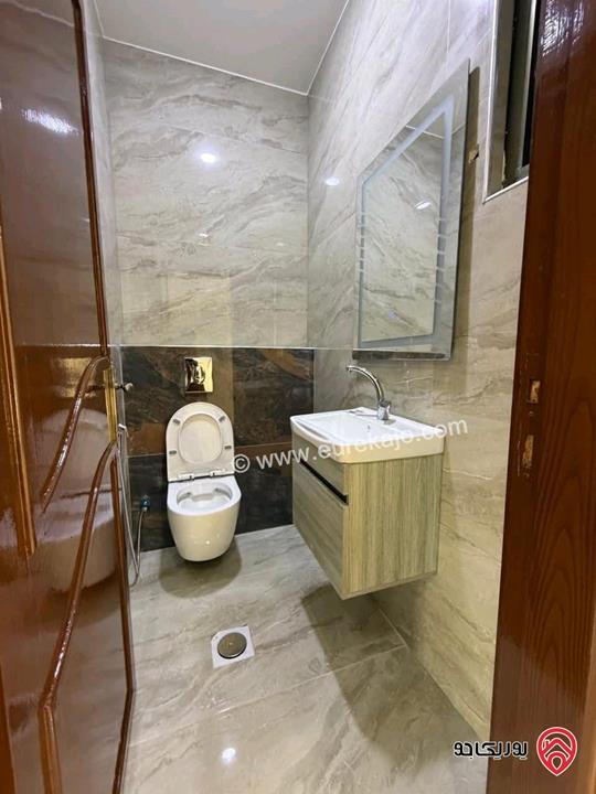 شقة فخمة مساحة 180م طابق أول للبيع في عمان - خلدا 