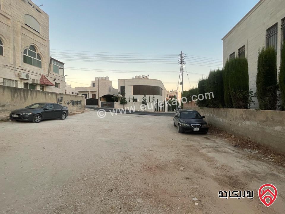 أرض مساحة 395م للبيع في عمان - البنيات