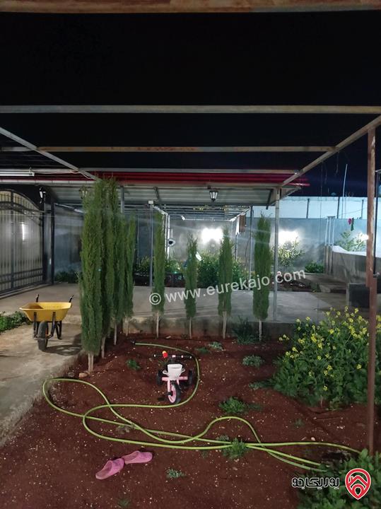 بيت مساحة 95م على أرض 500م للبيع في المفرق الغدير الاخضر