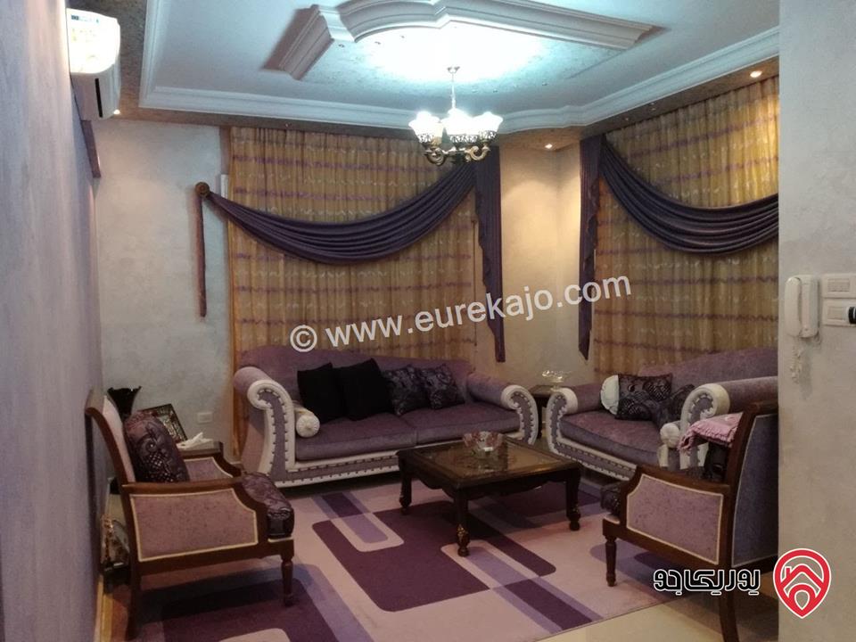 منزل مستقل مساحة 222م على أرض 387م للبيع في الزرقاء الجديدة