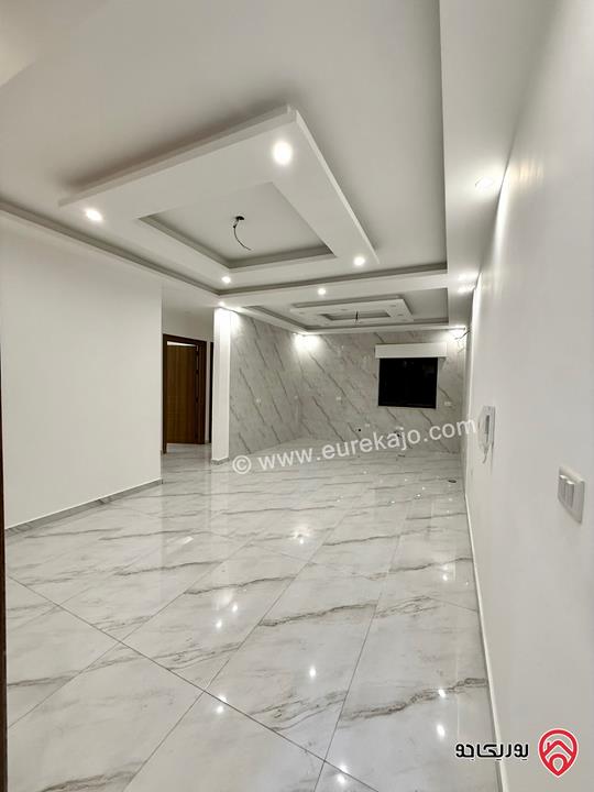 شقة تسوية أولى مساحة 145م داخلي و 120م خارجي للبيع في عمان - منطقة عدن 