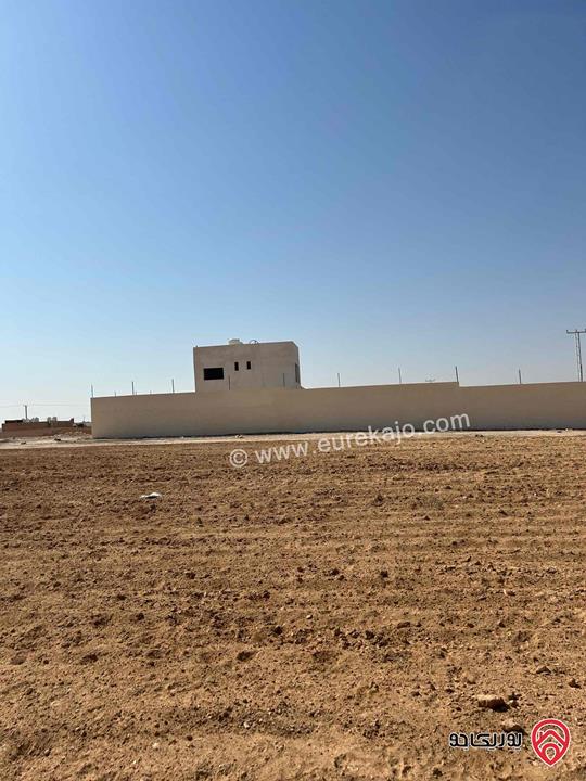 قطعتين أرض كل قطعة 1000 متر للبيع من أراضي جنوب عمان - زويزا الجنوبي بجانب الشاليهات