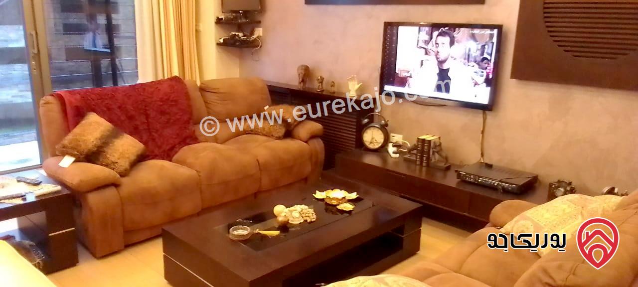 شقة أرضية مفروشة فخمة مساحة 220م مع حديقة كبيرة 350م و كراج و مدخل خاص للإيجار في عمان - الرابية