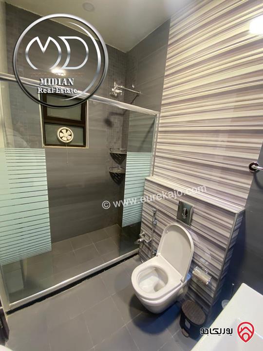 شقة للايجار طابق أخير مع روف في عمان - خلدا - العوجانية مساحة 425م مع تراسات تشطيبات ديكورات فاخرة اطلالة بانورامية خلابة