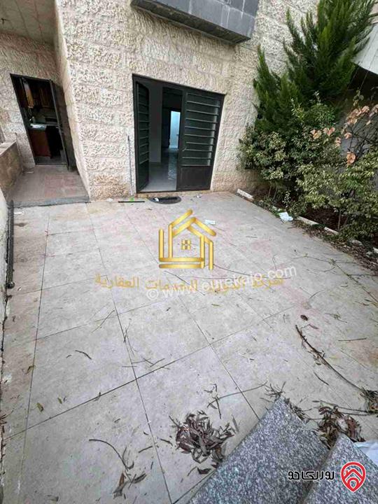 شقة فارغة طابق شبه ارضي مساحة 180م مع ترس 20م للإيجار في عمان - ضاحية الرشيد 