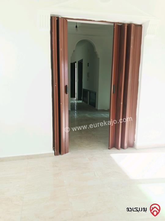 شقة مميزة مساحة 120م طابق ثاني للبيع في عمان - طبربور