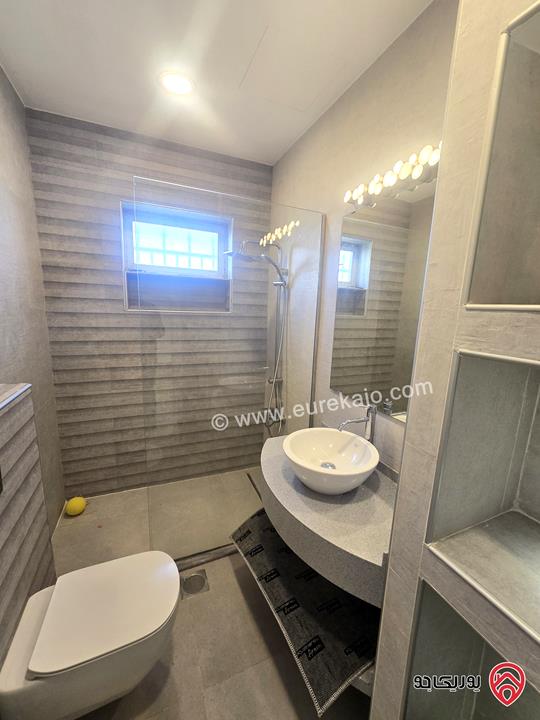 شقة فارغة مساحة 200م طابق أول للايجار في عمان - الرابية