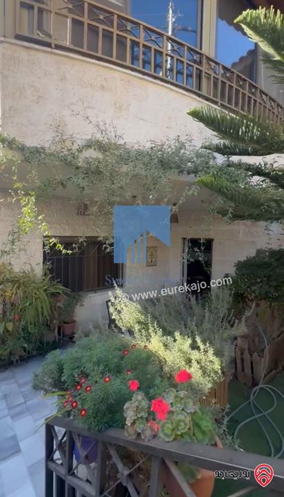 شقة شبه ارضية مساحة 205م مع حديقة وترسات 220م للبيع في عمان - تلاع العلي