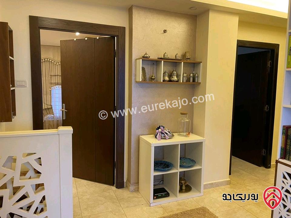 شقة طابق ثالث دوبلكس مساحة 200م للبيع في عمان - طريق المطار