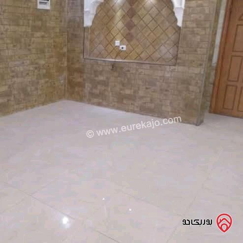 شقة فارغة طابق ثالث مساحة 160م للايجار في عمان - المقابلين 