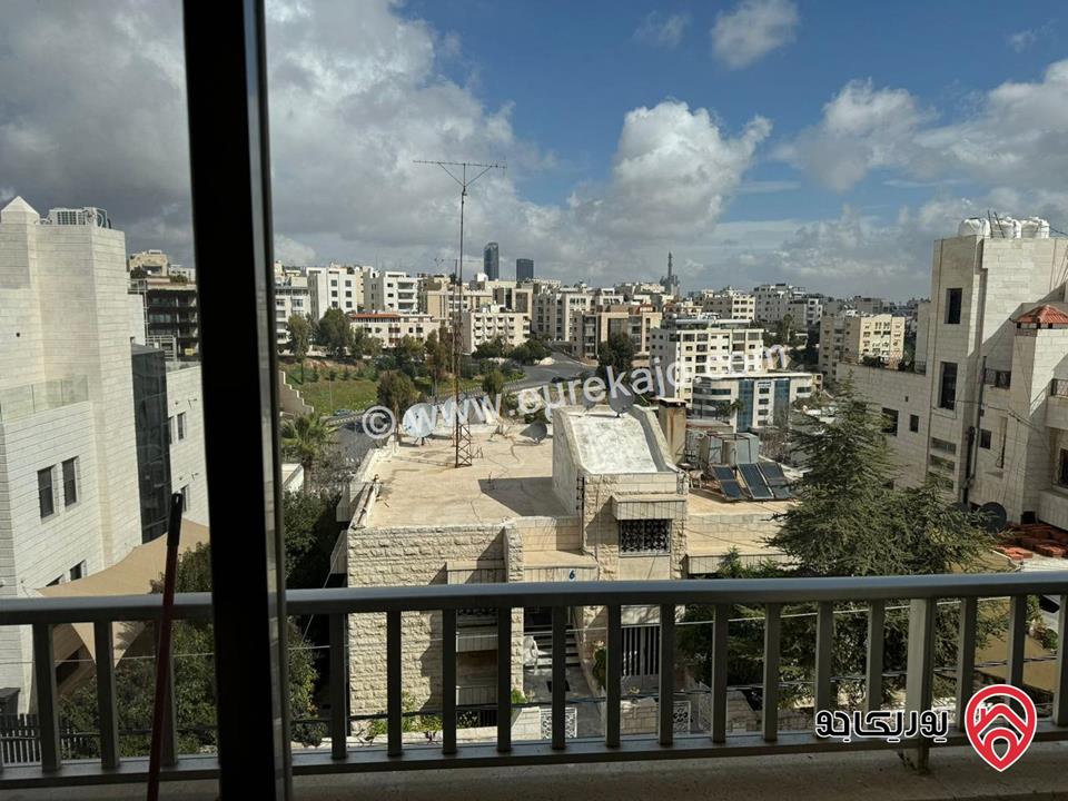 شقة مساحة 160م طابق ثاني للايجار مفروشة في عمان - عبدون