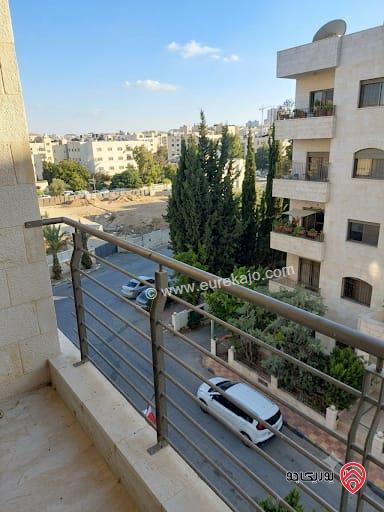شقة طابق ثالث مساحة 120م للبيع في عمان - دير غبار
