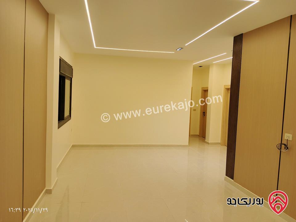 منزل مستقل مساحة 290م على أرض 303م بناء حديث للبيع في عمان - أبو علندا