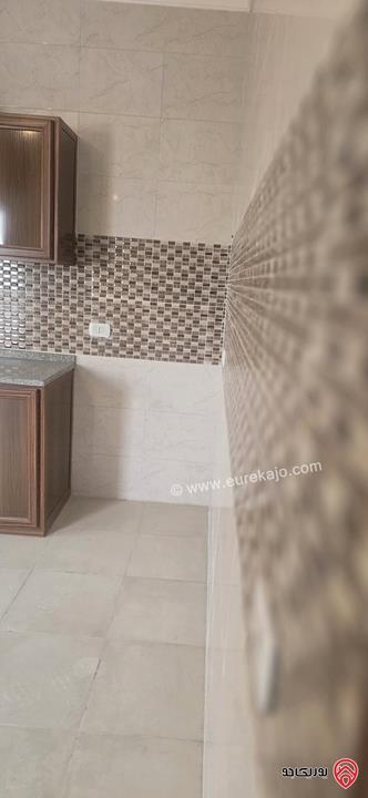 شقة طابق أول مساحة 127م للبيع في عمان - جبل الحسين