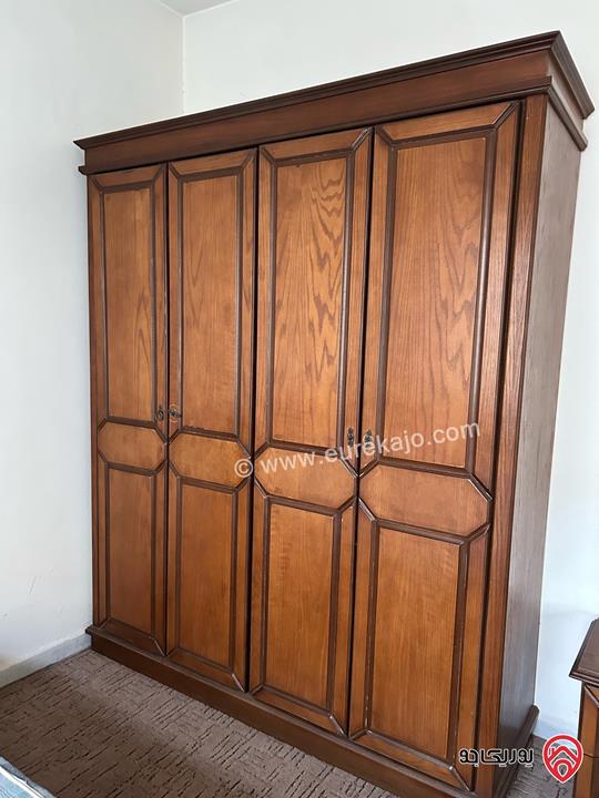 شقة طابق ثالث مساحة 163م للبيع مفروشة في عمان - الشميساني 