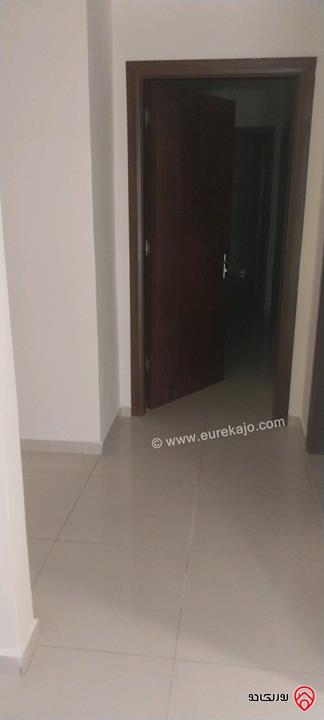 شقة طابق أول فني مساحة 150م للايجار في اربد - كومباوند الأمعري خلف الراهبات 